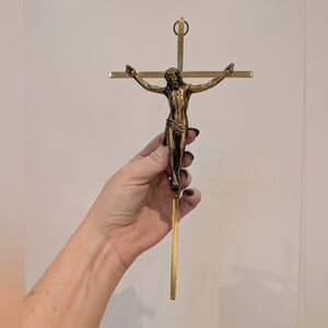Elegant Brass Crucifix Home Accent
